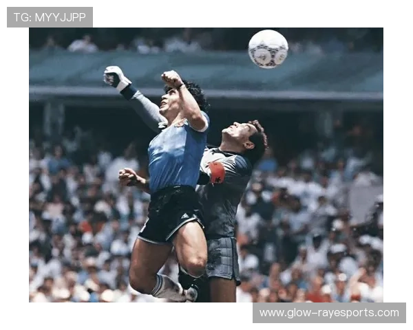 马拉多纳：从阿根廷英雄到世界足球传奇的光辉与传奇人生