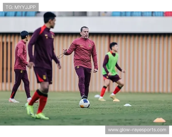 青岛足球明星崛起：从青训到职业赛场的辉煌历程与未来展望